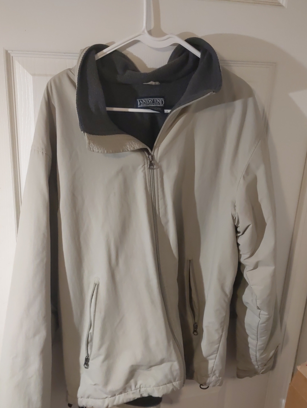 Weatherproof Men's Cream/Green Bomber Jacket M Full Zip Pockets Short Midweight